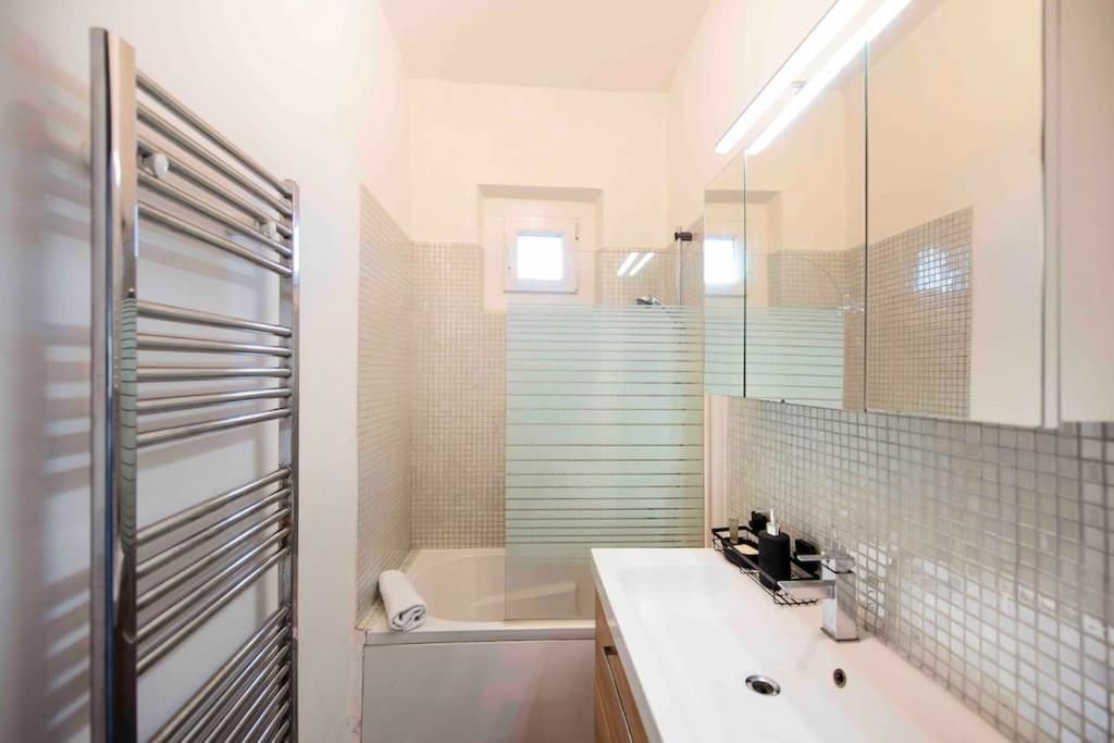 Jolie Maison Sur Orleans, Parking & Climatisation מראה חיצוני תמונה